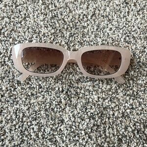90s trendy sunnies
